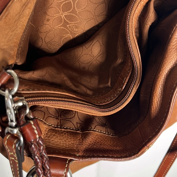 Fossil Leather Handbag with Braided Handles 3 inside arena & Crossbody strap - Picture 7 of 9